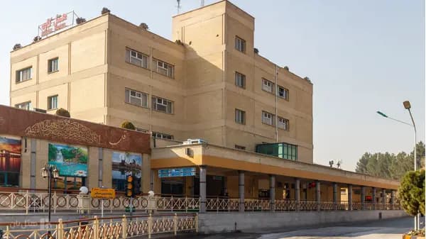 نمای بیرونی هتل کاوه اصفهان