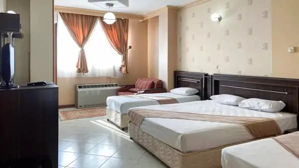 Quadruple room at Mahan Hotel Esfahan