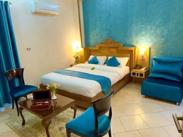 Interior of Zohreh Hotel Isfahan room