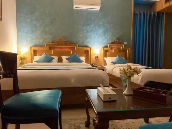 Triple room at Zohreh Hotel Isfahan