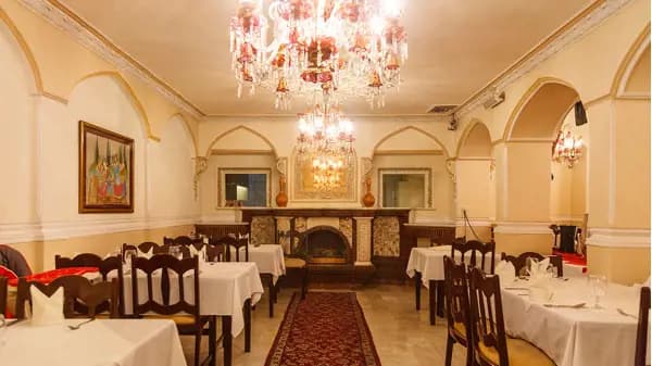 Restaurant 2 at Iranshahr Hotel Tehran