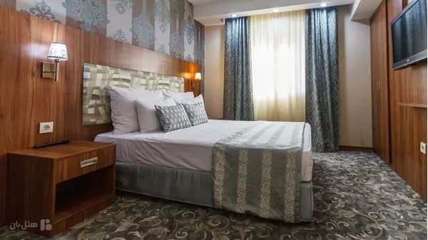 اتاق دوتخته دابل ۲ در هتل پارسیان شیراز