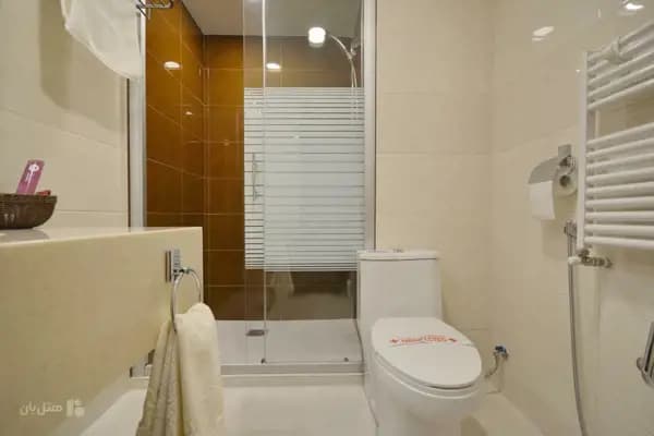 سرویس بهداشتی اتاق در هتل ارگ شیراز