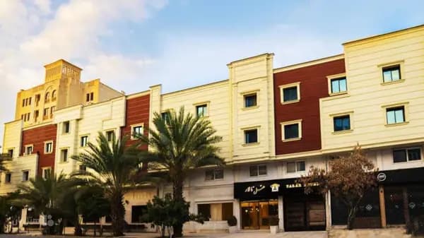 نمای بیرونی هتل تالار شیراز