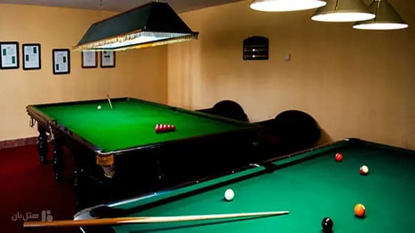 سالن بیلیارد هتل پردیسان مشهد