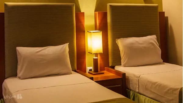 اتاق دو تخته تویین رویال هتل اطلس مشهد