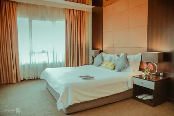 فضای آرامش‌بخش اتاق در هتل ایران کیش