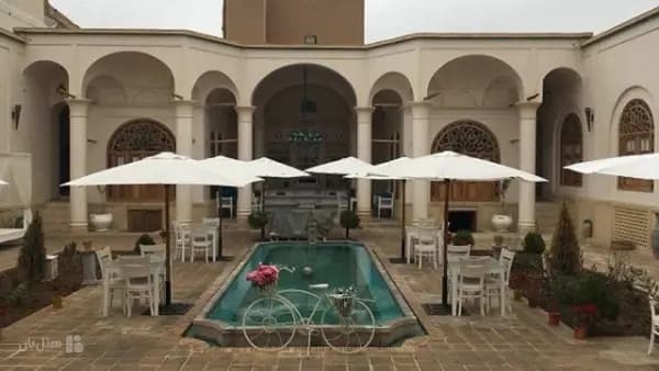 تصویر فضای داخلی اقامتگاه آریانا کاشان 4 فضای داخلی اقامتگاه سنتی آریانا کاشان 4