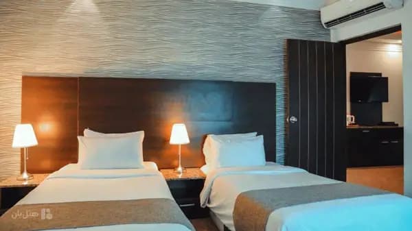 تصویر اتاق دو تخته تویین هتل سورینت صدف کیش اتاق دو تخته تویین در هتل سورینت صدف کیش