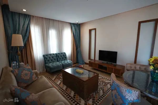 تصویر فضای داخلی سوئیت هتل پارسیان صفائیه یزد فضای داخلی سوئیت هتل پارسیان صفائیه یزد